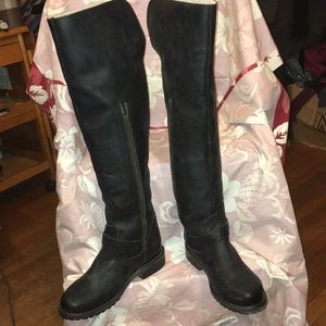 Freebird Denmark thigh high boots shearling